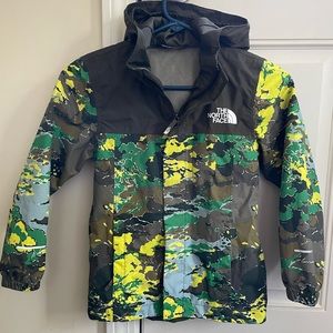 Kids size 6 North Face rain jacket.